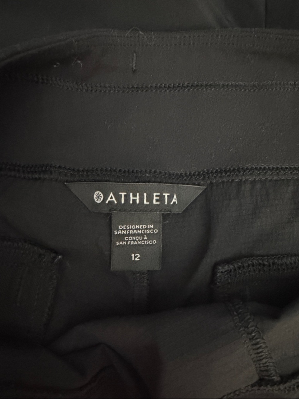 Athleta Trekkie North Shorts Black 12 - Picture 6 of 6